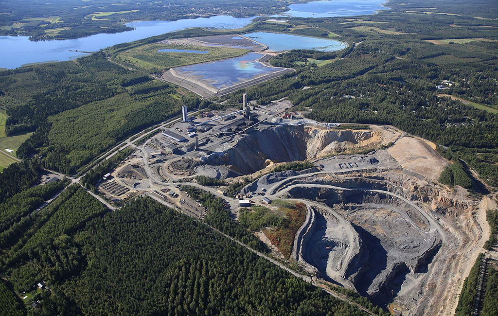 Advanced Navigation conquers Europe’s deepest mine without GNSS or fixed infrastructure