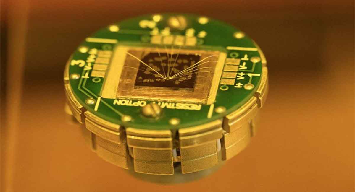 Material breakthrough for major energy savings in memory chips