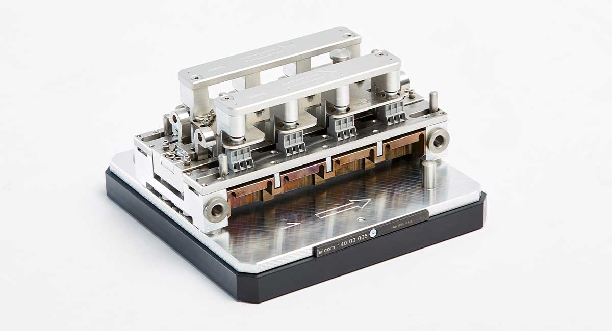 Efficient workpiece carriers for automated soldering processes with satellite carriers