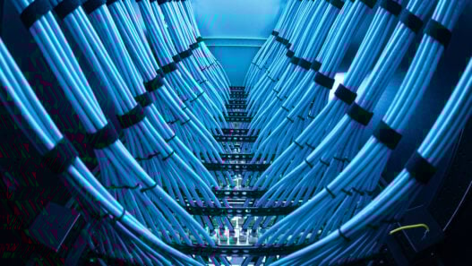 Why fibre solutions in AI data centres matter