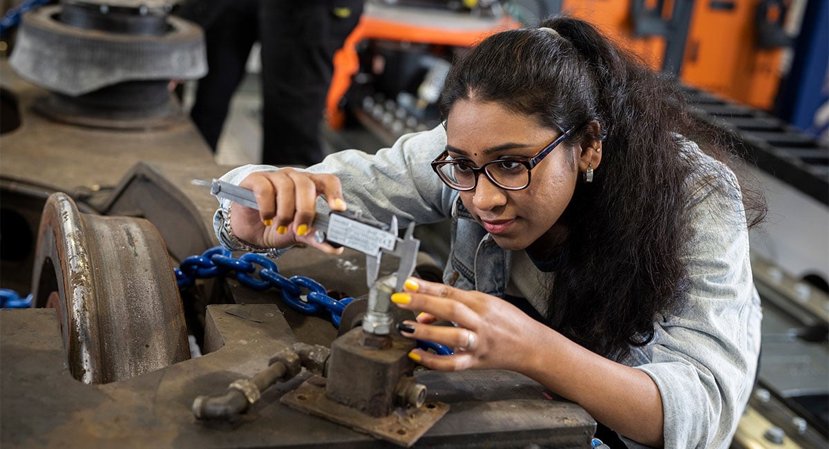 University of Huddersfield launches Global Engineer Girls collaboration