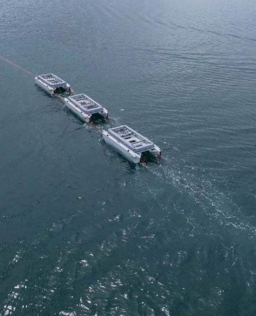 How do autonomous mine hunters work?