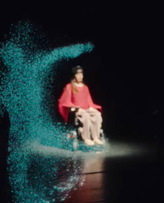 How a dancer with ALS used brainwaves to perform live