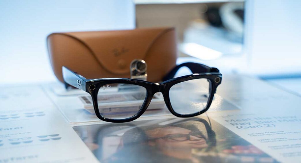 Smart glasses in the workplace: managing the legal risks of wearable AI