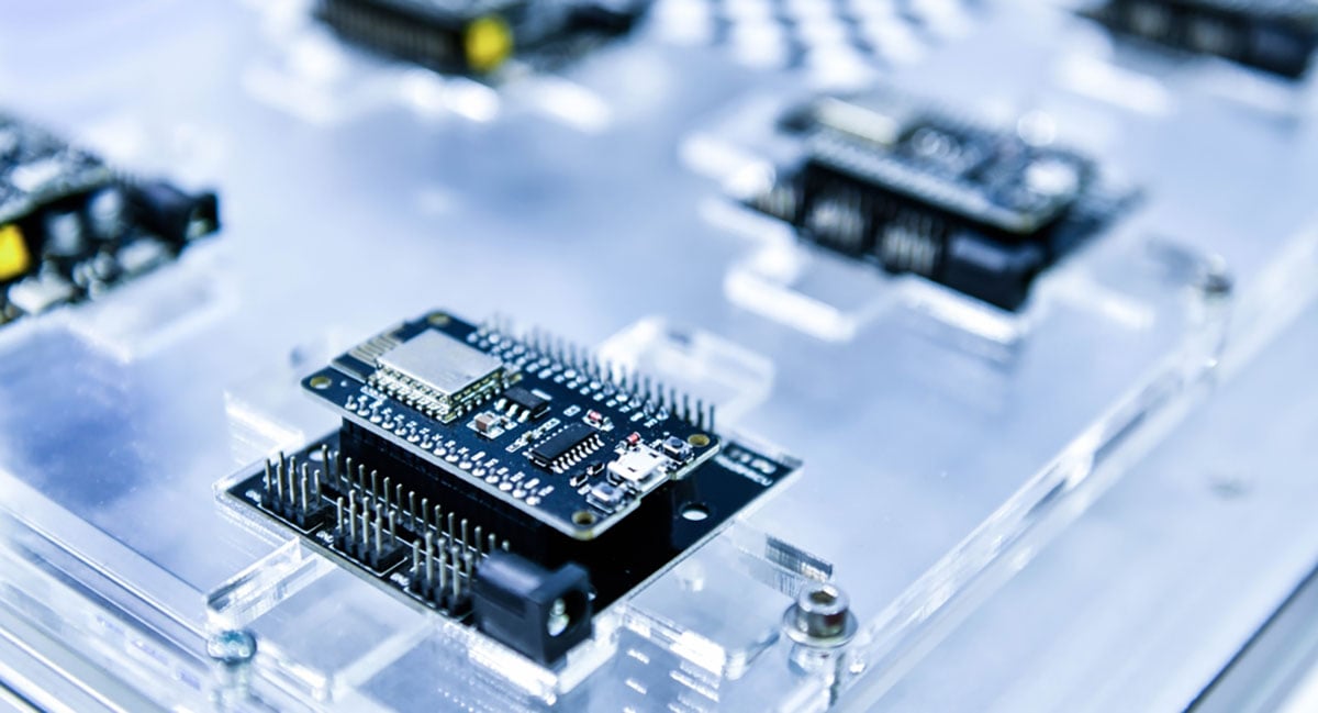 • Centralized Component Libraries for Fewer Hardware Design Errors