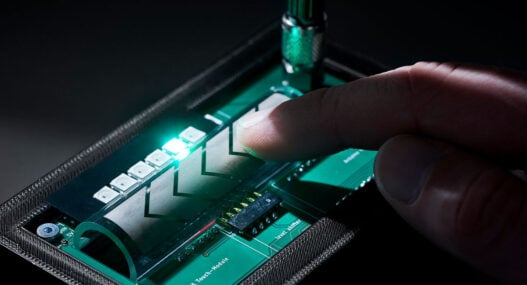 Function moves to the surface: binder prints electronics directly onto the component