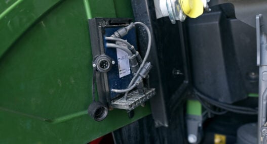 Binder connectors in TerraCare's tyre pressure control system
