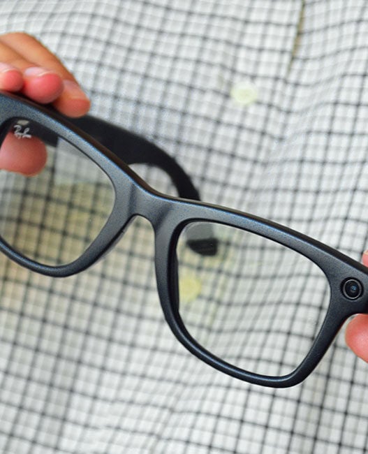 Wireless, audio, and camera integration in AI glasses: the signal chain challenges